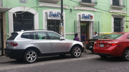 Fachada de nuestro local